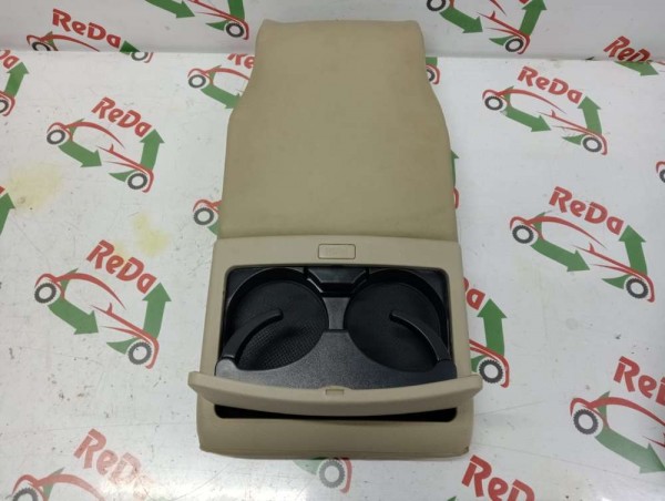 Hyundai Santa Fe Arka Koltuk Orta Kol Dayama 89900-2B100CMM CP HP (KB-120)