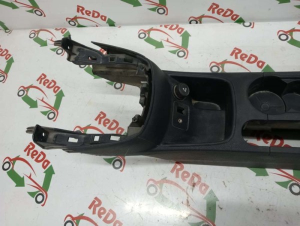 Ford Fiesta Orta Ara Konsol Gövdesi BA61-A045B55-AA CP (KB-110)