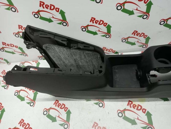 Hyundai İx20 Kia Venga Orta Ara Konsol 84611-1P000 YP (KD-110)