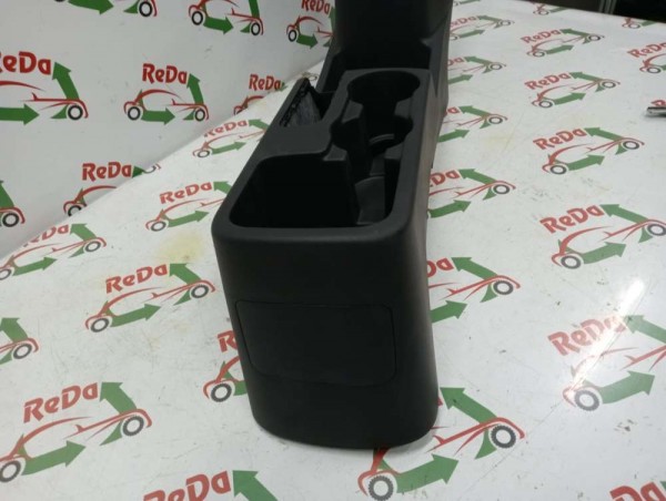 Hyundai İx20 Kia Venga Orta Ara Konsol 84611-1P000 YP (KD-110)