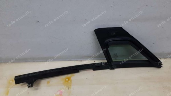 Renault Clio 5 Sağ Ön Kelebek Camı 802624960R CP (JD-120)