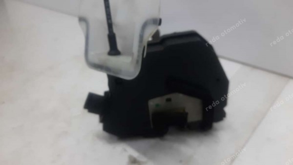 Renault Latitude Sağ Ön Kapı Kilidi Amb. 805020020R HP YP (EE-125)