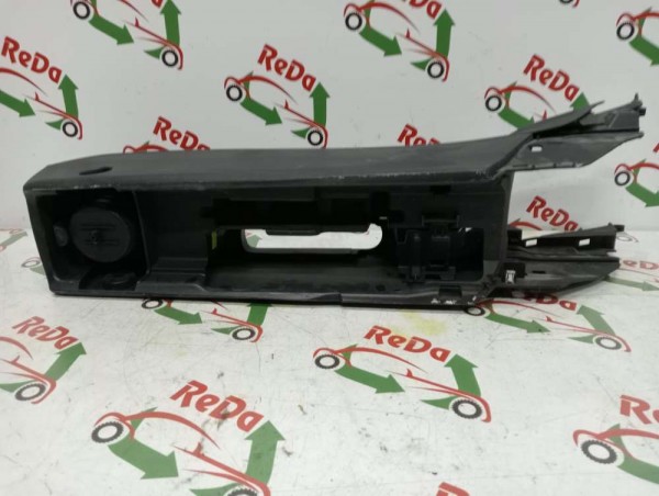 Ford Fiesta Orta Ara Konsol Gövdesi BA61-A045B55-AA CP (KB-110)