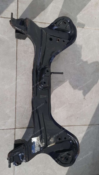 Hyundai Elantra Ön Travers (99/2001) 62410-29112 YP (JI-109)