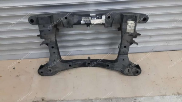 Hyundai H1 Motor Traversi Beşik 2008 / 62410-4H000 YP (JI-109)