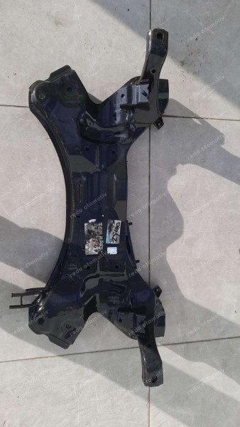 Hyundai Tucson Ön Travers 62400-2S100 YP  (JI-109)