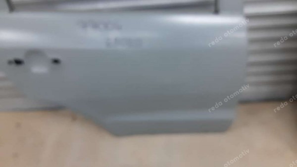 Hyundai Santa Fe Sağ Arka Kapı 77004-2B020 HP YP (Kİ-109)