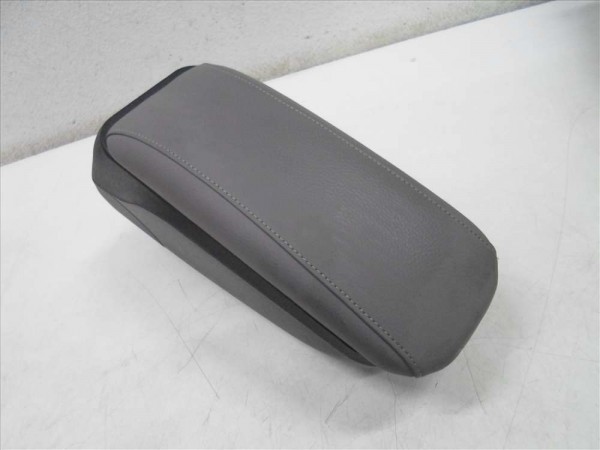 Dacia Duster Ön Kol Dayama Açık Gri Orjinal YP (KC-120)