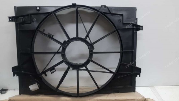 Hyundai Tucson Fan Davlumbazı Çerçeve 25350-2E400 YP (HF-130)