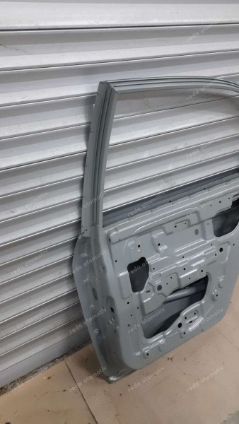 Hyundai Sonata Sağ Arka Kapı 77004-38110 YP (FD-110)
