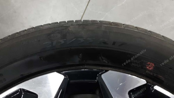 Toyota Yaris 17 İnç Jant Lastik Takımı 17X7JET 50 CP (IG-109)