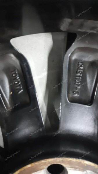 Toyota Yaris 17 İnç Jant Lastik Takımı 17X7JET 50 CP (IG-109)