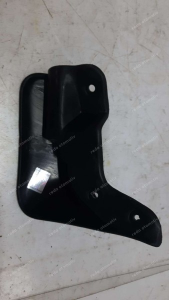 Hyundai Accent Sol Ön Paçalık 86831-22001  YP (FD-130)