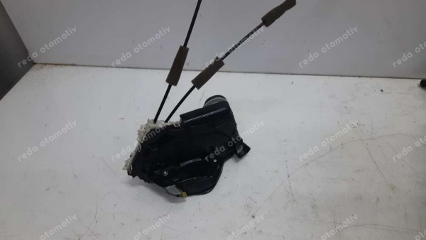 Toyota Yaris Sol Ön Kapı Kilidi CP (EE-125)