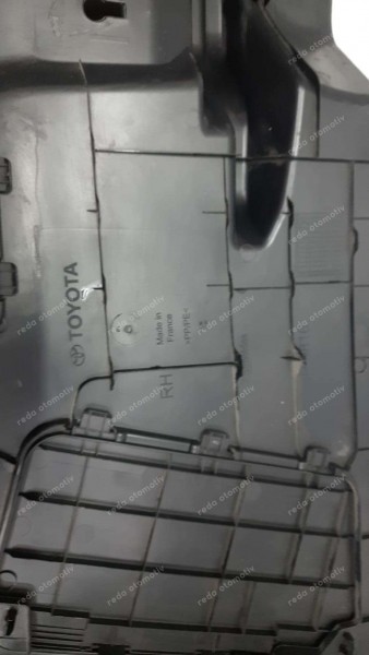 Toyota Yaris Cross Bagaj Arka Kapak Sağ Yan Trim Paneli 64730-0D300 CP (GD-140)