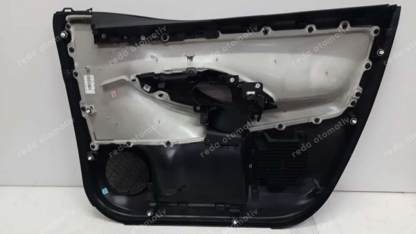 Toyota Yaris Hybrid Sol Ön Kapı Döşemesi 67620-K0100 CP (EE-120)