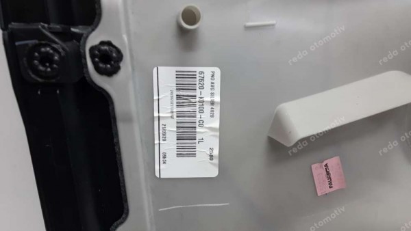 Toyota Yaris Hybrid Sol Ön Kapı Döşemesi 67620-K0100 CP (EE-120)