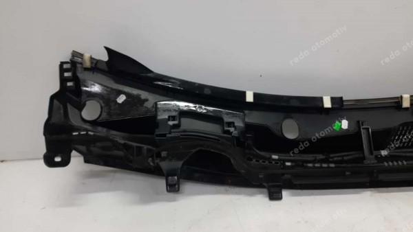 Toyota Yaris Hybrid Ön Cam Izgarası 55781-K0020 CP (GD-120)