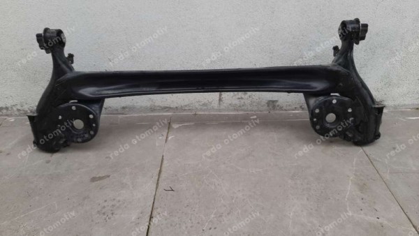 Toyota Yaris Hybrid Croos Arka Dingil 42110-0D460 CP (CI-109)