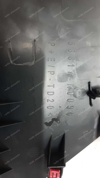 Toyota Yaris Hybrid Orta Konsol Trim 58817-K0030 CP (KD-120)