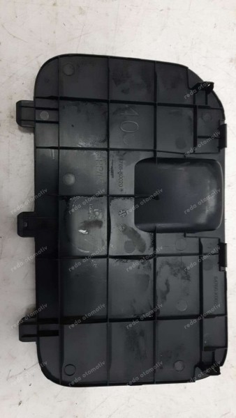 Toyota Yaris Hybrid Bagaj Yan Kapak Trim 64766-K0020 CP (EA-110)