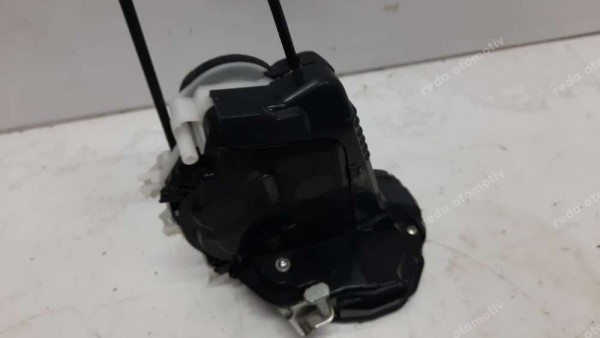 Toyota Yaris Hybrid Sol Arka Kapı Kilidi CP (EE-125)