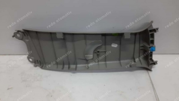 Toyota Yaris Hybrid İç Sütun Trim Sol 62412-K0020 CP (EA-110)