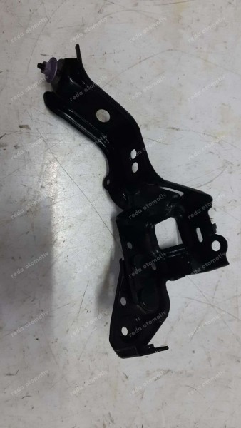 Toyota Yaris Croos Ön Tampon Panel Sağ Bağlantı Braketi Saç 52143-K2010 CP (EB-110)