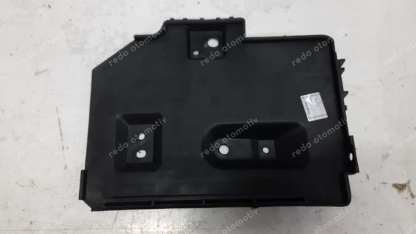 Hyundai Elantra Akü Alt Tablası 37150-2D100 YP (