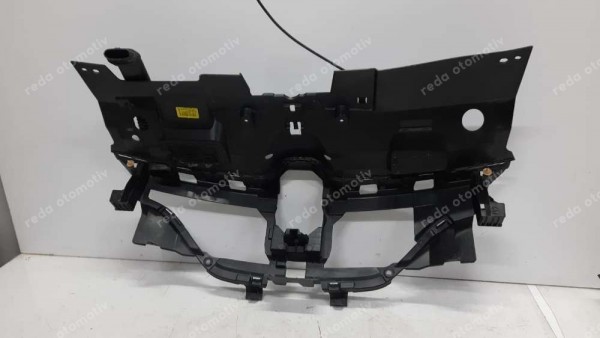 Renault Megane 4 Ön Panjur İç Takviyesi 620361757R CP (GC-130)