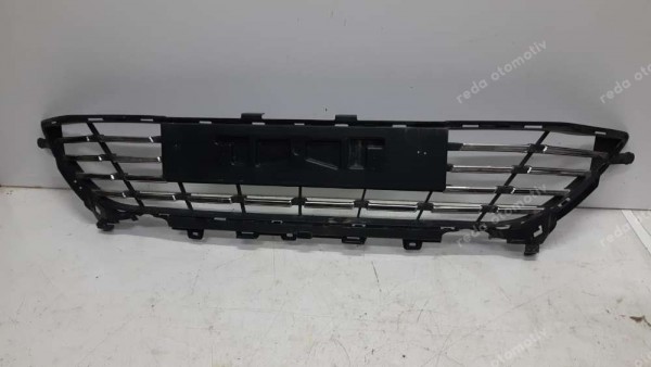 Renault Megane 4 Ön Tampon Orta Izgara 622543808R CP (GC-130)