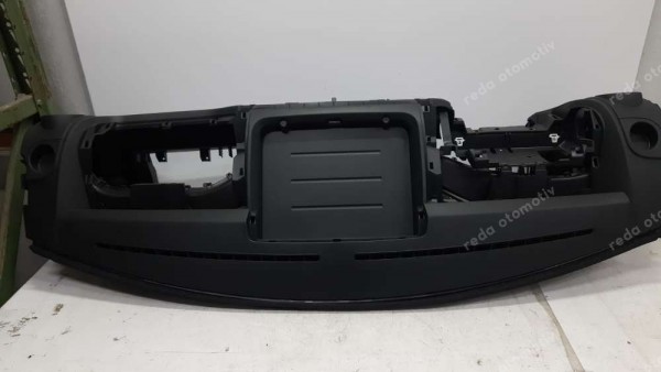 Renault Master 3 Torpido Göğüs Orjinal Sıfır 681007895R YP (AD-130)