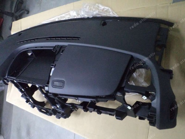 Renault Trafic 3 Torpido Göğüs Orjinal Sıfır 681006255R YP (AD-130)