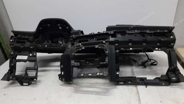 Renault Taliant Dacia Jogger Torpido Göğüs 681002281R HP CP (AD-130)