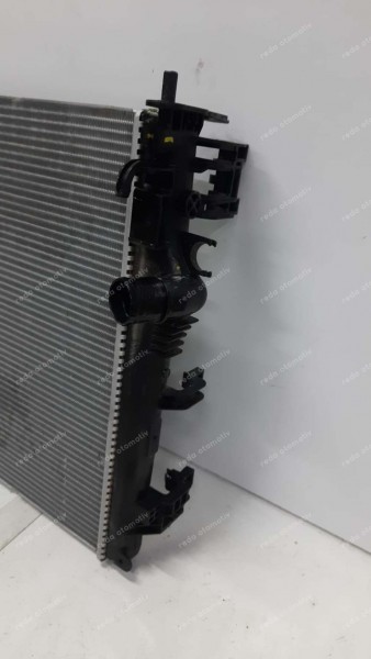 Renault Megane 4 Su Radyatörü 214105169R CP (HE-120)