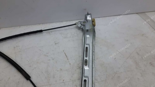 Renault Megane 4 Sağ Ön Cam Krikosu 807208314R CP (EF-110)