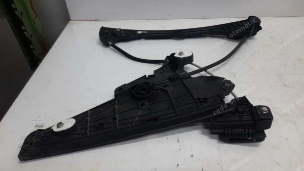 Opel Corsa F Sol Ön Cam Krikosu 9829043680 HP CP (DF-110)