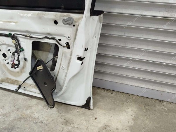 Volkswagen Jetta Sol Ön Kapı Dolu 5C6831055E SP (BC110)