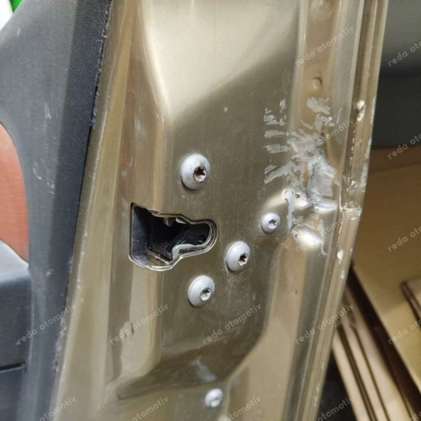 Fiat Doblo II 05-16 Sağ Ön Kapı Dolu  51847705 SP HP