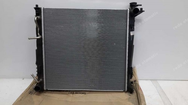 Hyundai İX35 Tucson Sportage Motor Su Radyatörü Orj. 25310-2S050 YP (İB-120)