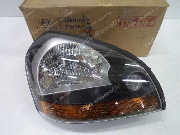Hyundai Tucson Sağ Far Orjinal 92102-2E011 YP (CF120)