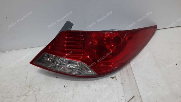 Hyundai Accent Blue Sağ Stop 92402-1R000 CP