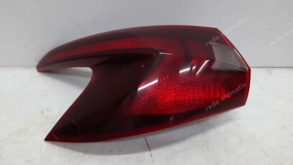 Hyundai İ20 Sol Dış Stop Lambası (ledsiz) ORJ. 92401-Q0000 CP (KAR1)