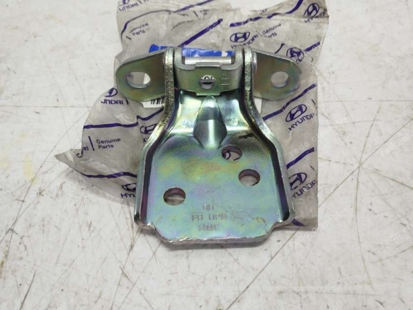 Hyundai Accent 00-06 Ön Kapı Sağ Üst Menteşesi 79320-25000 ORJ. YP (HC124)