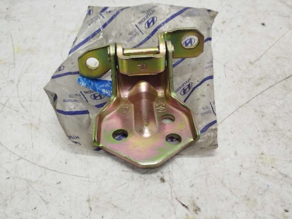 Hyundai Elantra 01-10 Sağ Ön Alt Kapı Menteşesi 79361-2D000 ORJ. YP (HC127)