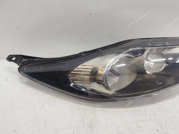 Ford Fiesta 08-12 Sağ Far 8A61-13W029-AJ [İÇİ OYNUYOR] YS HP (GG130)