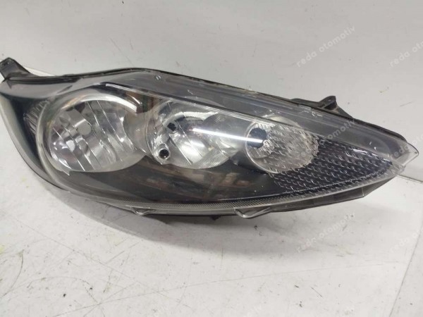 Ford Fiesta 08-12 Sağ Far 8A61-13W029-AJ [İÇİ OYNUYOR] YS HP (GG130)