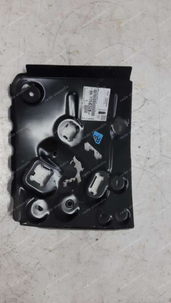 Peugeot Rıfter Tekerlek Davlumbazı Braketi 9677592580 YP (EB-110)