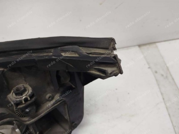 Ford Focus 1 98-04 Sağ Far 1M51-13005-FA YS HP (GF120)