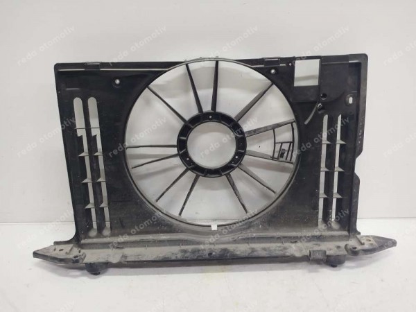 Toyota Corolla Auris Avensis Benz. Fan Davlumbazı YS CP (GE140)